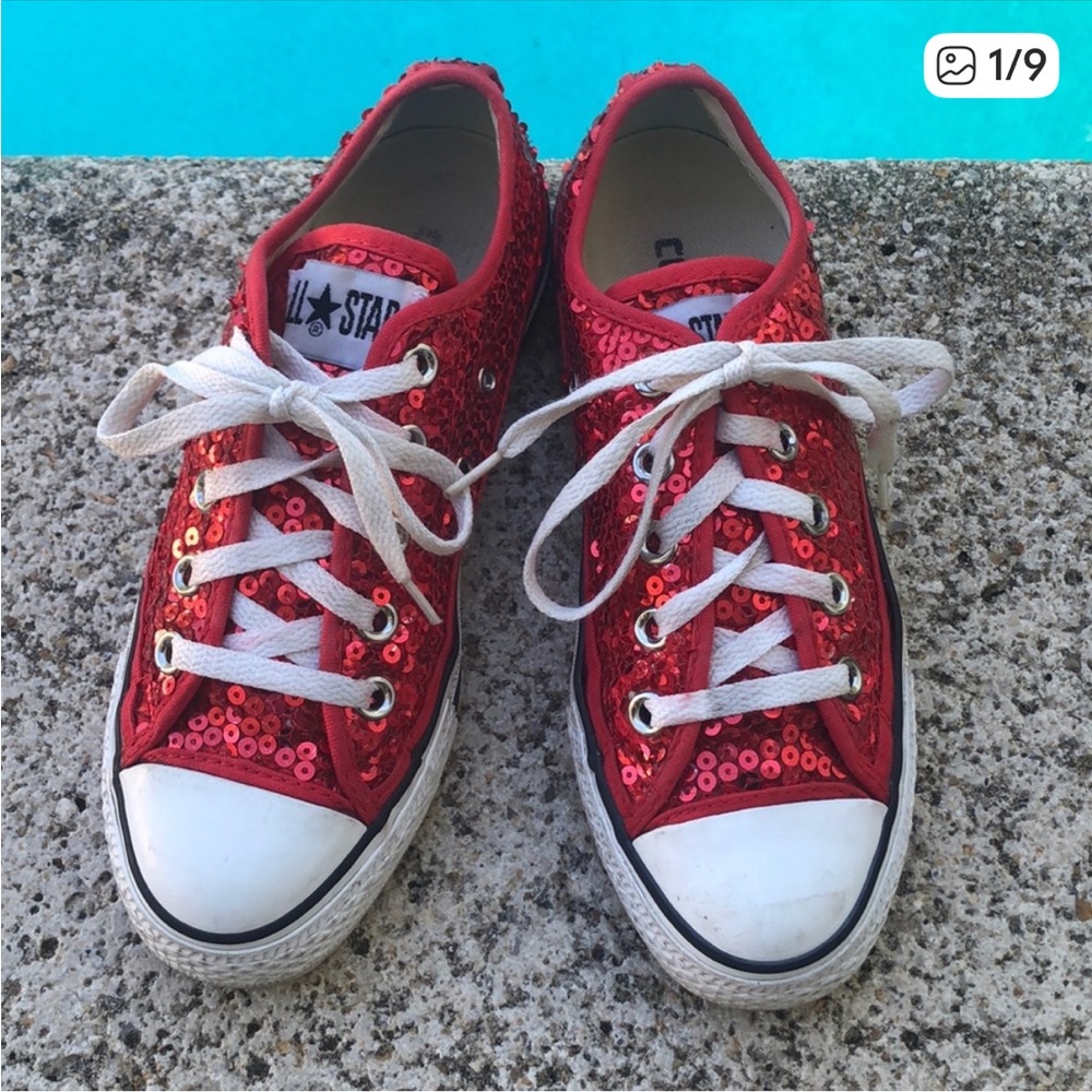 Converse all stars red sequin sneaker EUC size 5.5